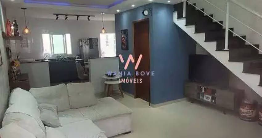 Sobrado em condomínio a 100m da Praia, com 2 suítes à venda, 100m² por R$ 500.000 - Praia das Palmeiras - Caraguatatuba/SP