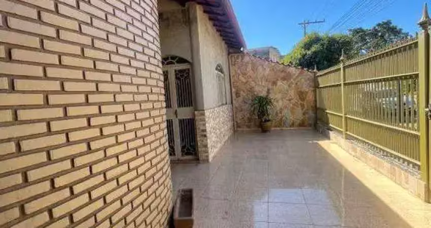 Casa à venda na Cidade Jardim, Ubá 