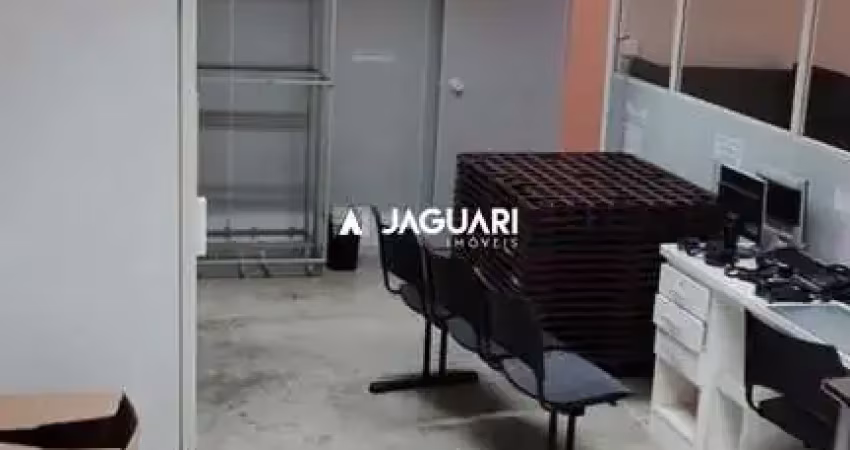Sala comercial à venda na Avenida Benedito Otoni, Centro, Agudos
