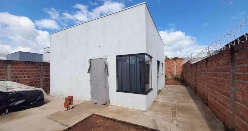 Casa no Bairro JARDIM OLGA AYUB na cidade de  Agudos;