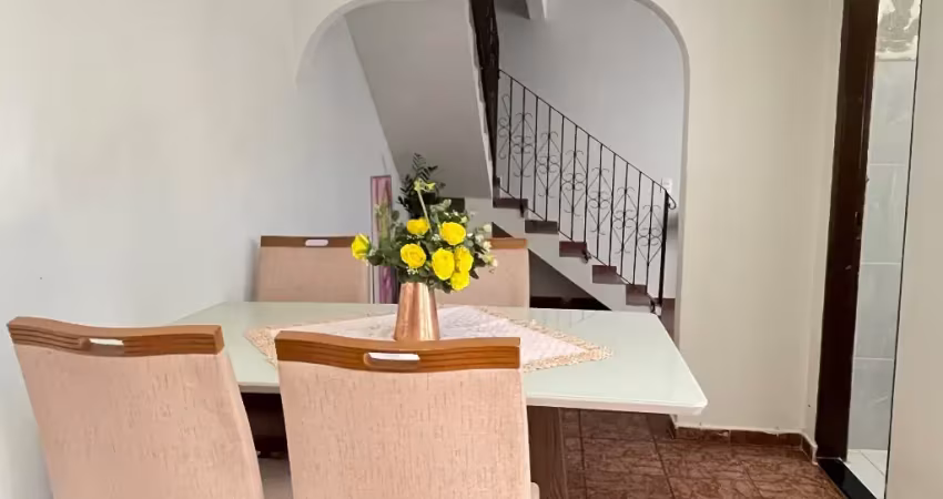 Excelente casa com edícula em sobrado na zona norte
