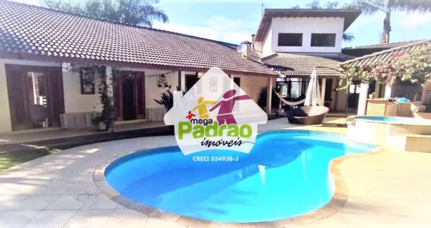 Casa de Condomínio com 4 dorms, Condomínio Jardim das Palmeiras, Bragança Paulista - R$ 2.5 mi, Cod: 8281