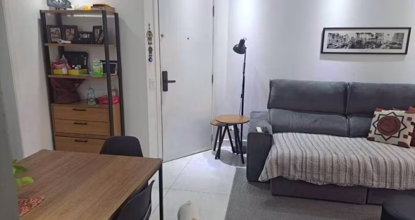 Apartamento à Venda no Condomínio Domus Bella