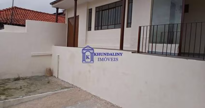 ÓTIMA CASA COM 2 DORM E 2 VAGAS COBERTAS -R$ 3.000,00