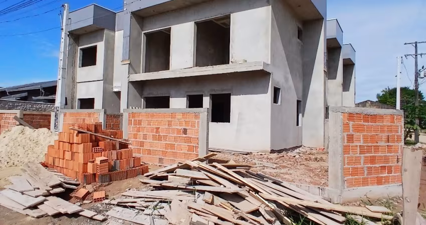 Sobrados Geminados excelentes com 2 suítes e churrasqueira  em Barra Velha-SC