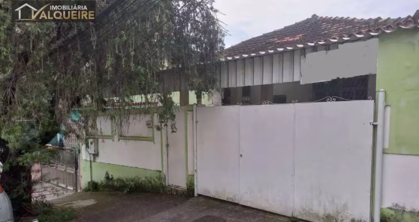 Casa  na rua azaléas com 3 quartos  com suíte e amplo quintal