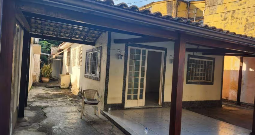 Casa à venda, 174 m² por R$ 350.000,00 - Bangu - Rio de Janeiro/RJ