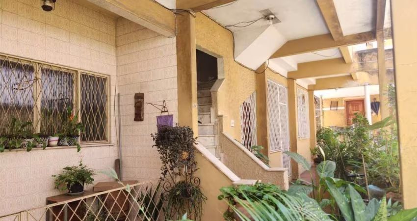 Apartamento à venda, 68 m² por R$ 180.000,00 - Madureira - Rio de Janeiro/RJ