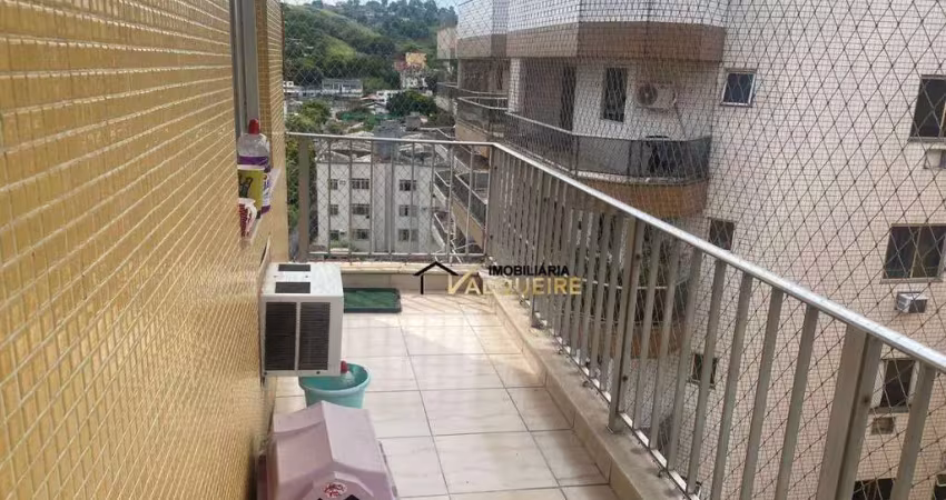 Apartamento salão , 2qtos , sendo 1 suíte + dependências completas