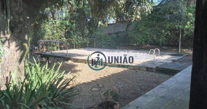 Casa com 5 quartos à venda, 250 m² por R$ 800.000 - Maria Paula - Niterói/RJ