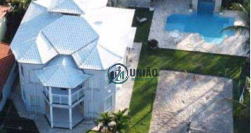 Maravilhosa casa com 6 dormitórios à venda, pertinho da praia- Unamar - Cabo Frio/RJ