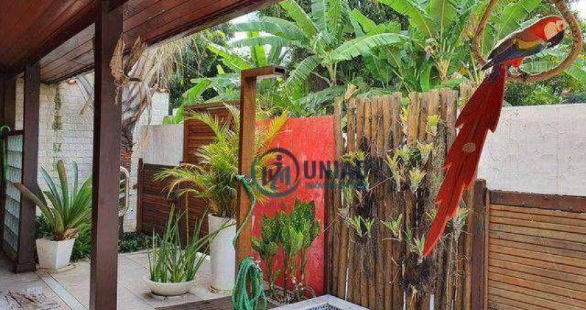 Casa duplex em pequeno condomínio, com 4 dormitórios, sendo duas suites - São Francisco - Niterói/RJ