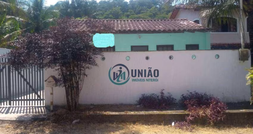 Casa linear com 2 dormitórios, sendo uma suíte,  à venda - Serra Grande - Niterói/RJ