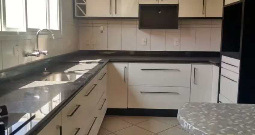 Casa condomínio/ campolim/ 3 dorm./ suíte/ lazer completo