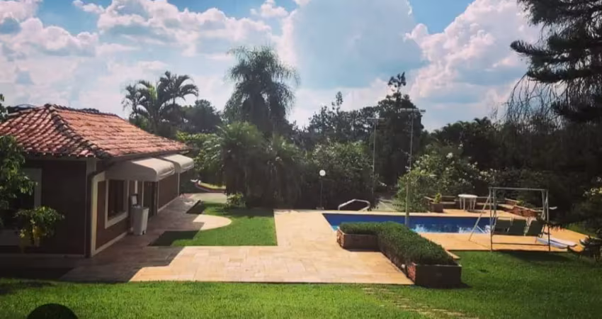 Chácara em sarapuí 20 mil m²/ 8 dorm./7 wc´s/ lazer com piscina e salão de jogos