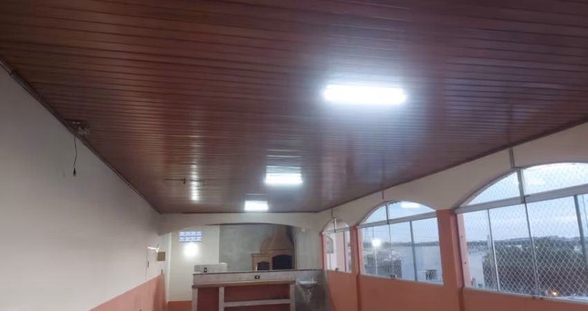 Sobrado 267 m² com 3 Dorm./ Suíte/ Salão com espaço gourmet/ Vila Amato
