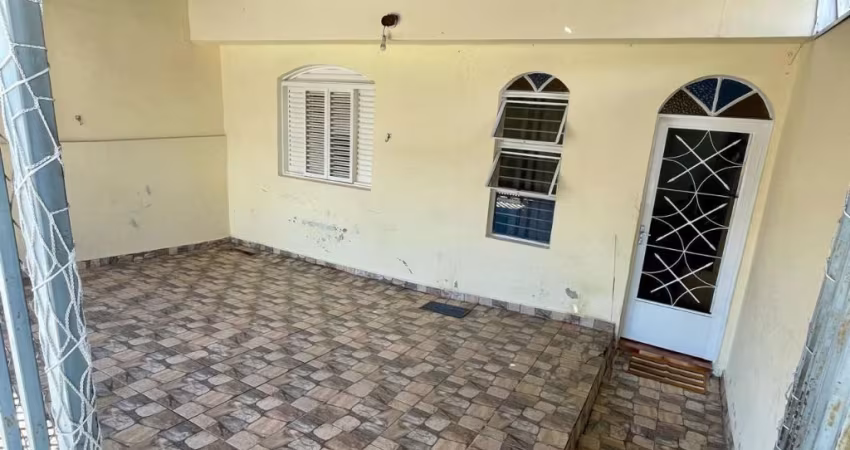 Casa à venda 199 m²/ 2 Dorm./ Edícula/ Quintal/ Vl. Jardini/ Só 450 mil