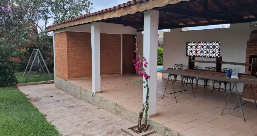 Chácara 1000 m² à 1 KM da Rod. Raposo Tavares/ Área gourmet/ Piscina/ Araçoiaba
