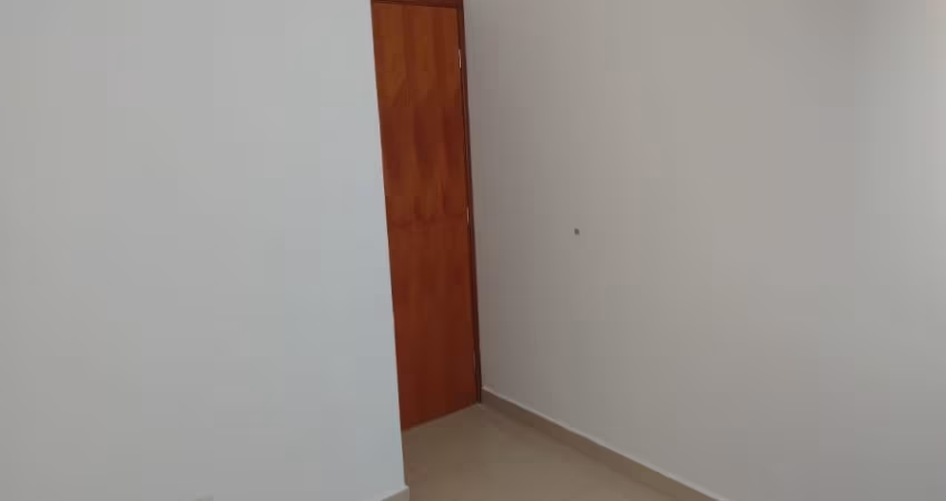 Apto garden à venda/ 2 dorm./ Quintal/ Central Parque/ Só 230 mil