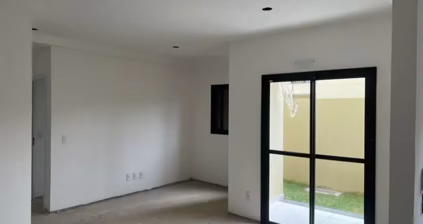 Apto térreo novo à venda com 2 dorm./ suíte/ quintal/ lazer/ à 2 min. do centro