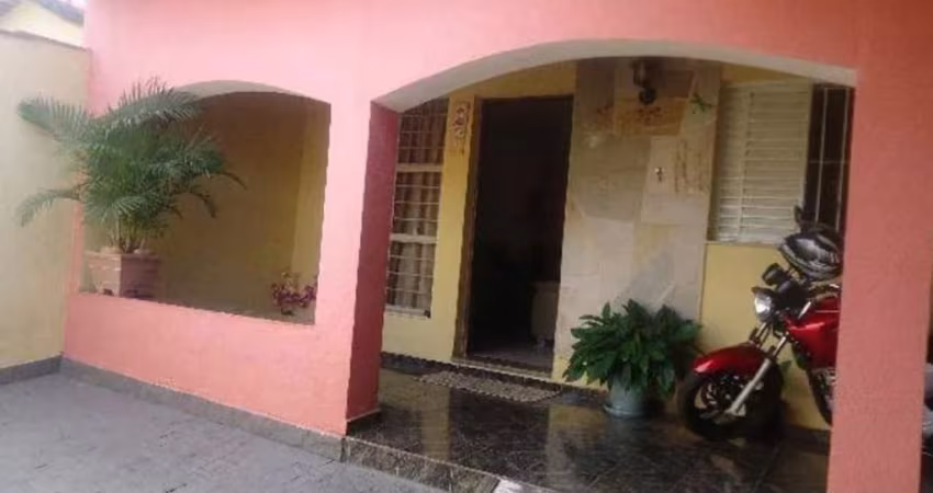 Casa térrea/ 3 Dorm./ Suíte/ Edícula/ Ac. Av. Fernando Stecca/ Só R$ 440 mil