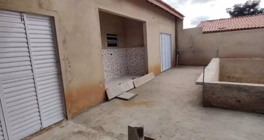 Casa de campo à venda Jundiaquara/ 273 m²/ Suíte/ Espaço gourmet/ Só 230 mil