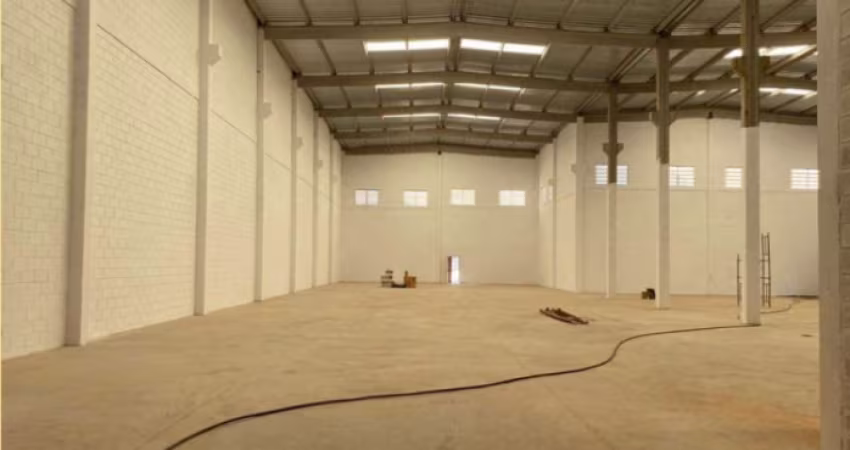 Galpão comercial/ 4.470 m²/ Doca/ Mezanino/ Refeitório/ Zona Industrial