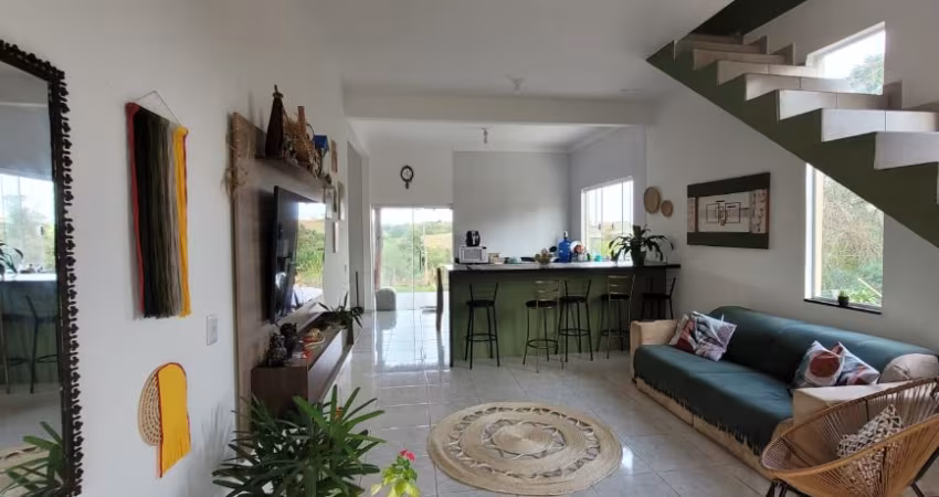 Chácara em condomínio/ 994 m²/ 7 Dorm./ Campo de futebol/ Araçoiaba da Serra