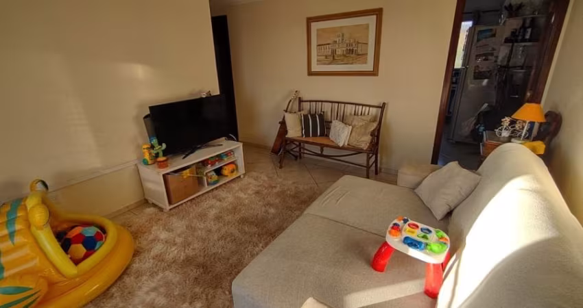 Apto à venda no Jd. Saíra/ 2 Dorm./ Suíte/ 3 Sacadas/ 2 vagas/ Só 340 mil