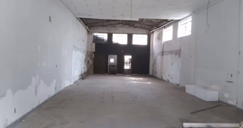 Salão comercial 153 m²/ 2 Wc´s/ 2 Vagas/ À 1 min. Av. São Paulo/ Aluguel 5.000