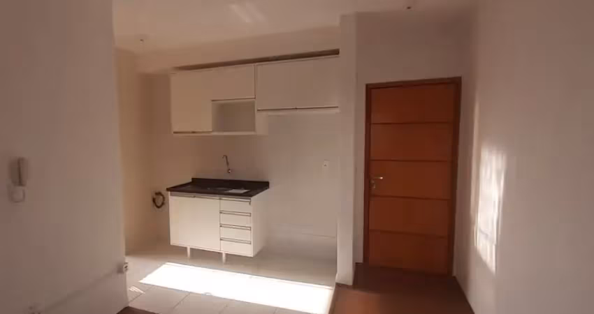 Apto no campolim 2 dorm./ armários/ sacada/ lazer/ á 5 min. shopping iguatemi