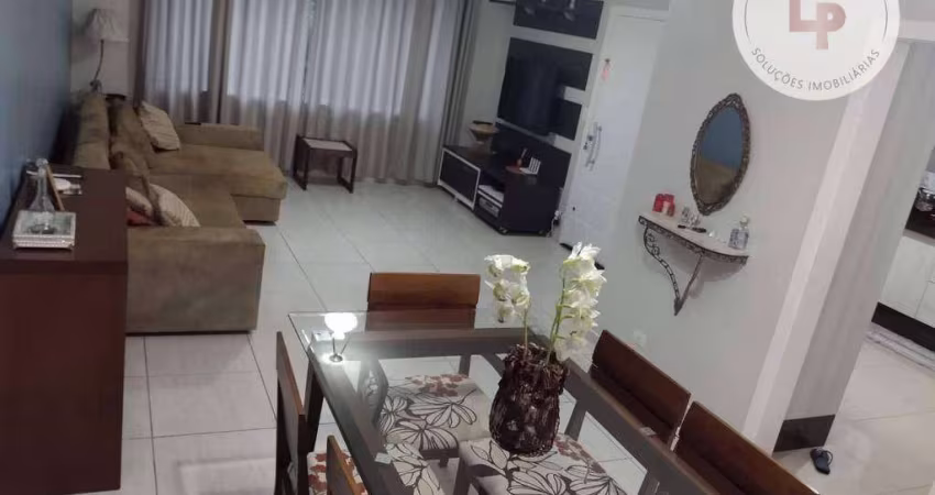 Casa com 3 dormitórios à venda, 150 m² por R$ 820.000 - Condomínio Chacur - Várzea Paulista/SP