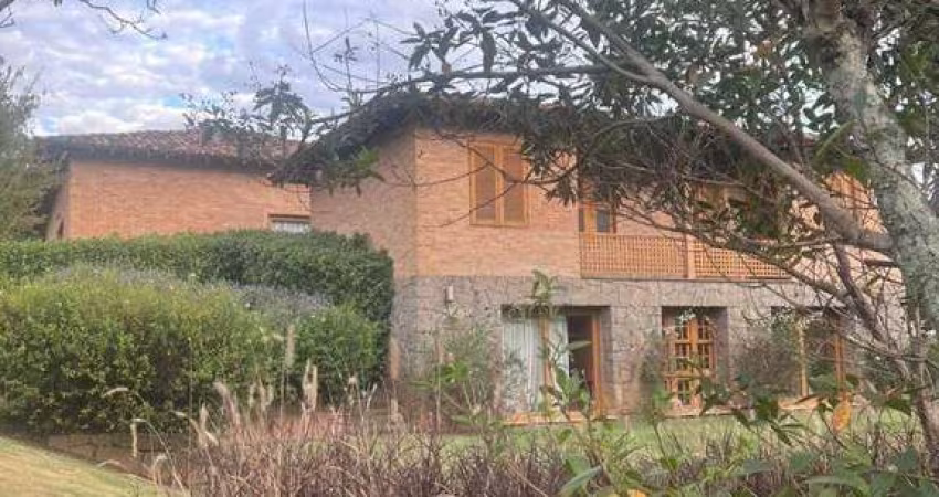 FAZENDA DA GRAMA - Locação ou Venda - Linda casa Terrea com 6 suites