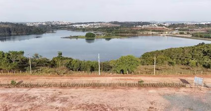 Terreno a venda no Condomínio Vila das Acácias