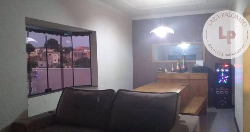 Casa com 3 dormitórios à venda, 179 m² por R$ 848.000,00 - Vila Marlene - Jundiaí/SP