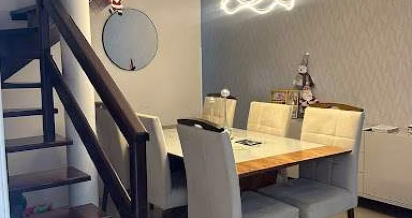 Casa a venda em condomínio no Jd Martins