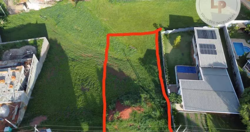 Terreno a venda com 877m2 no condomínio santa teresa - vinhedo / sp