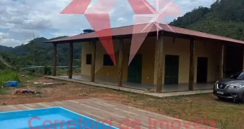 Casa com 3 quartos à venda no Distrito Timbui, Fundão 