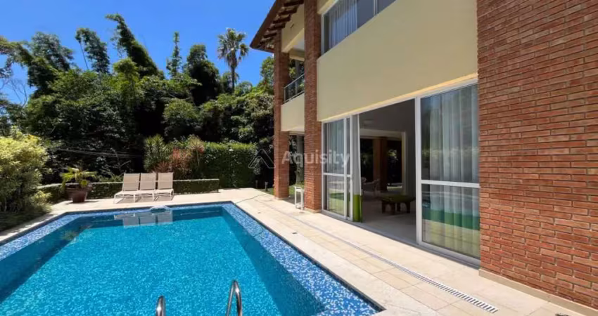 Casa magnifica disponível para venda na praia de são pedro - guarujá