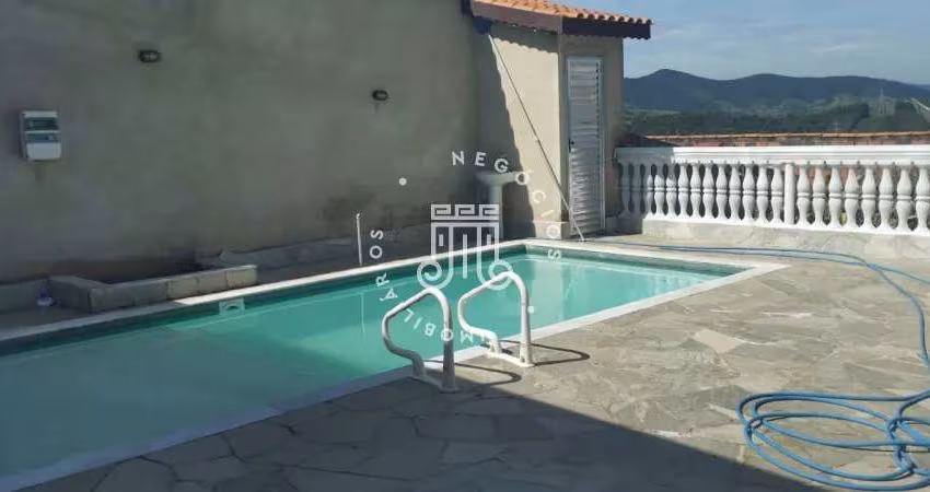 CASA À VENDA NO CENTRO DA CIDADE DE CABREÚVA/SP
