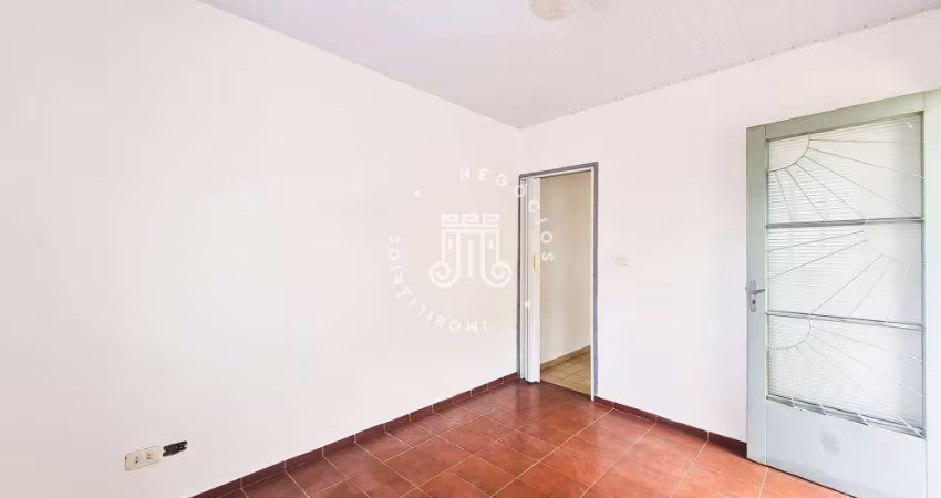 CASA PARA LOCAÇÃO OU VENDA LOCALIZADA NO BAIRRO ANHANGABAÚ, NA CIDADE DE JUNDIAÍ/SP.