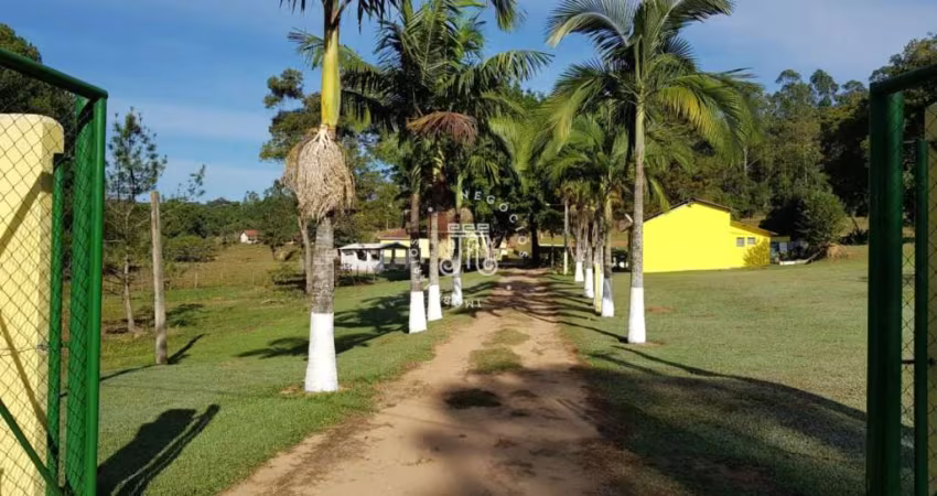 SITIO PARA VENDA COM 5,5 ALQUEIRES EM CAMPO LIMPO PAULISTA-SP.