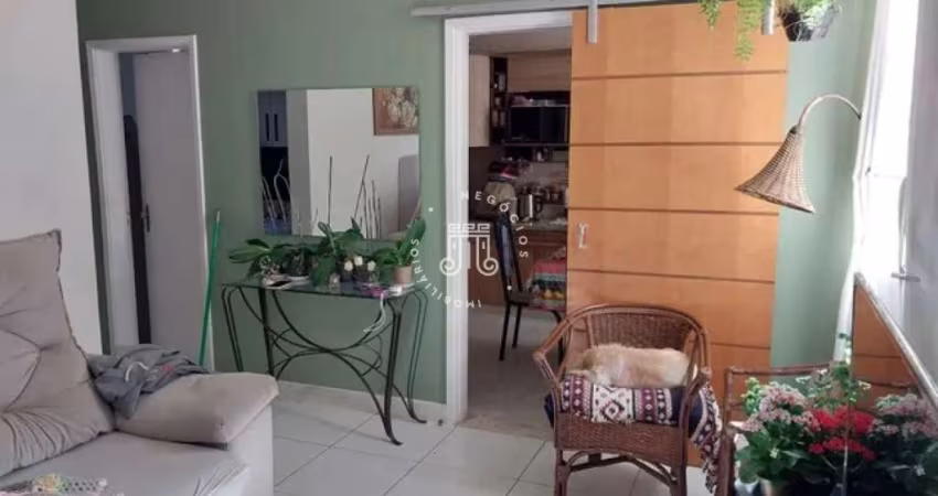 APARTAMENTO À VENDA NO CONDOMÍNIO CHÁCARA DAS FLORES I - JARDIM DAS SAMAMBAIS EM JUNDIAÍ/SP.