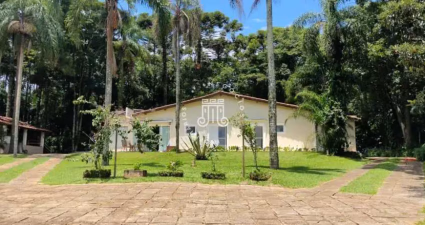 Chacara à venda 05 quartos - serra do japi - reserva da serra ermida - jundiai/sp.