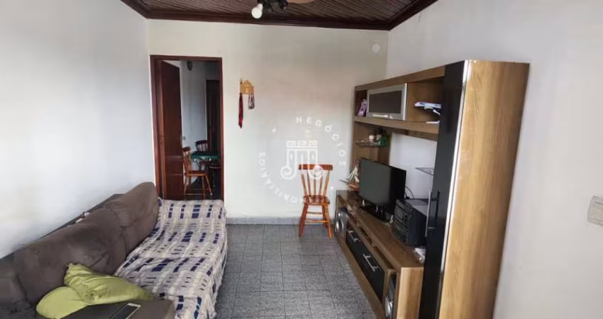 CASA A VENDA COM 2 QUARTOS PRÓXIMO AO JUNDIAÍ SHOPPING