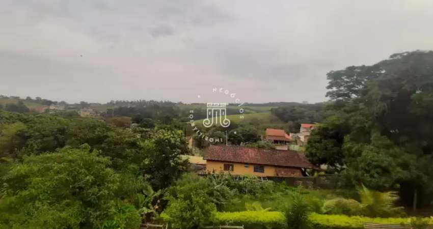 CHÁCARA COM 972 m2 DE TERRENO COM CASA DE 379 m2 NO RIO ACIMA - JUNDIAÍ - SP