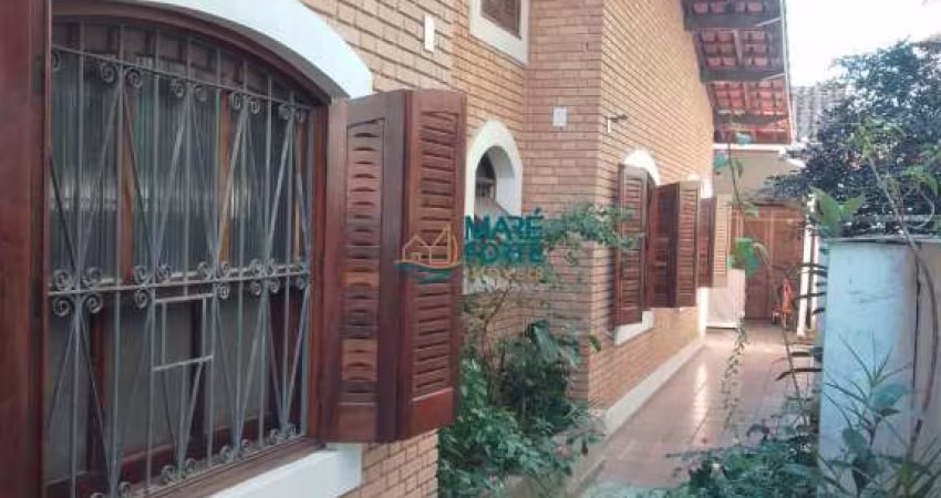 Casa no Bairro Itagua em Ubatuba SP