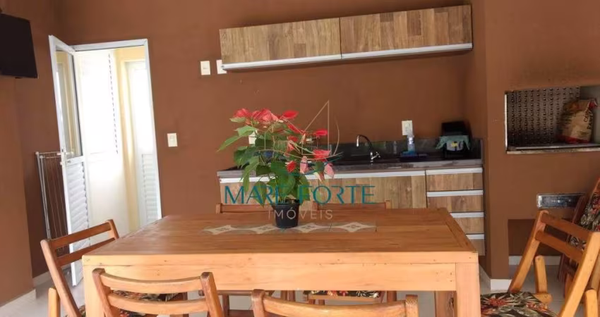 TRIPLEX ACONCHEGANTE A POUCOS METROS DA ORLA DO ITAGUÁ!