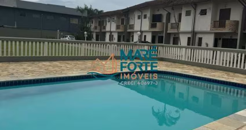 Apartamento duplex apenas 300 metros da orla da Praia Grande