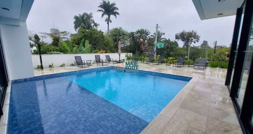 CASA DECORADA EM CONDOMINIO FECHADO COM ESTRUTURA DE LAZER!